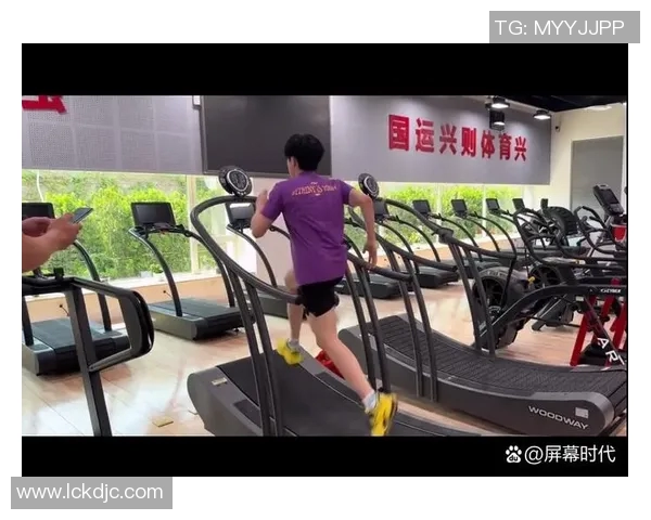 《探秘体育明星背后的努力与挑战，揭秘他们不为人知的一面》